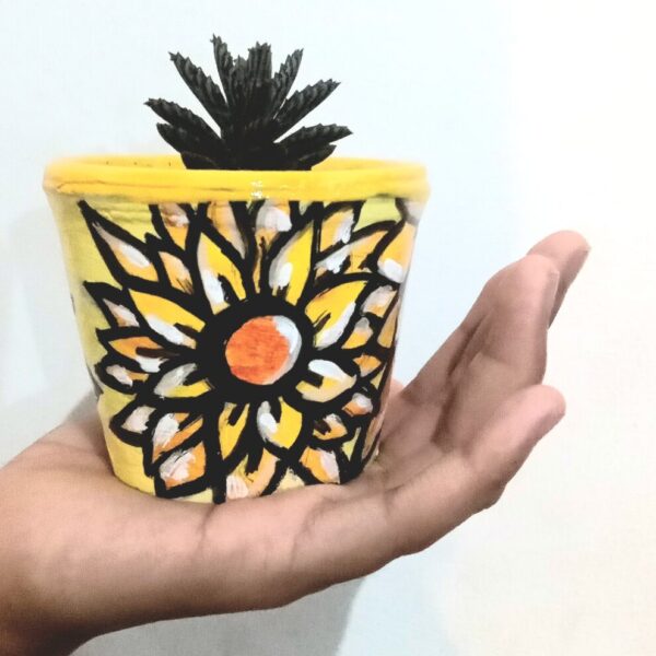 Sunflowery cactus pot